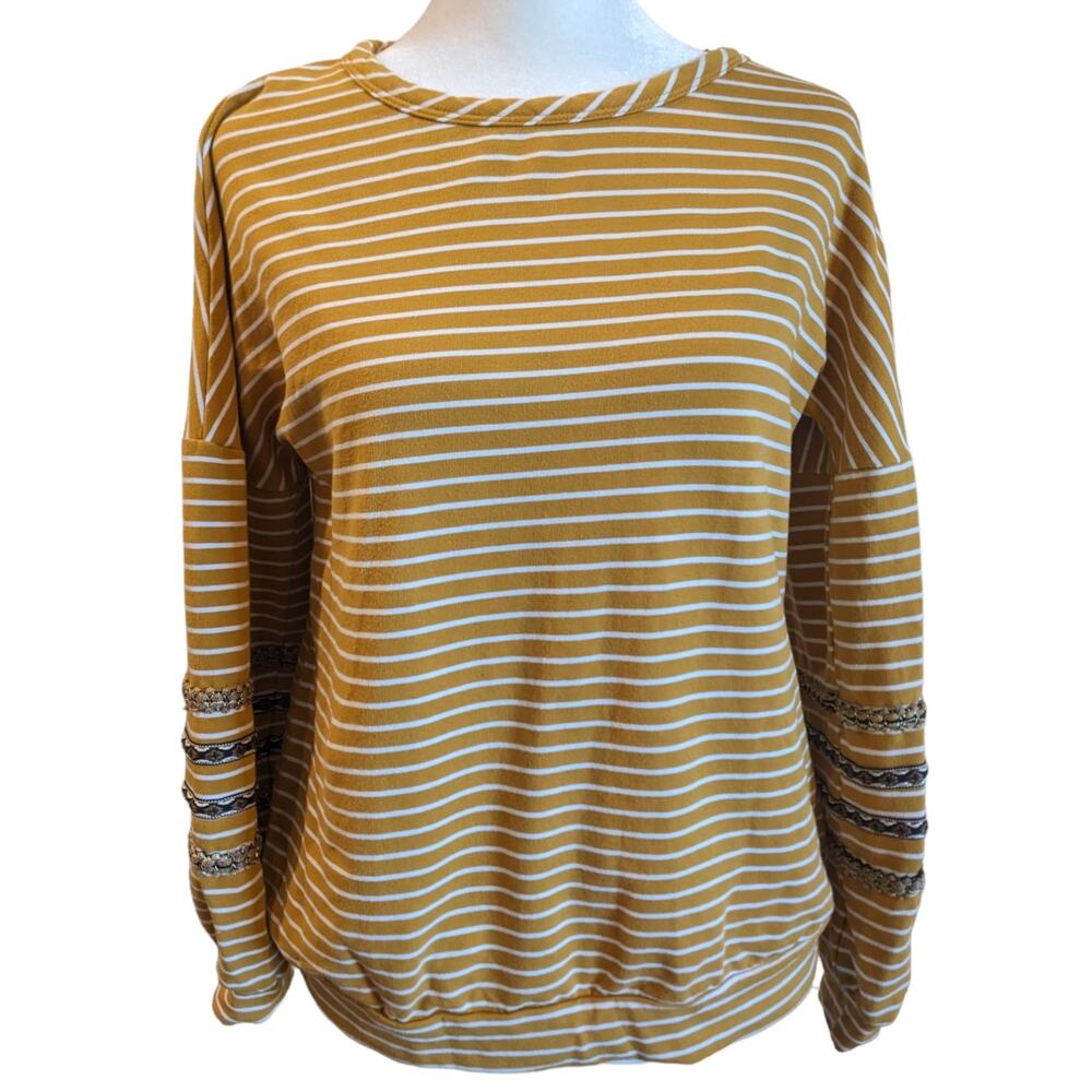 Andree by Unit Yellow Embroidered Balloon Sleeve Sweater Small